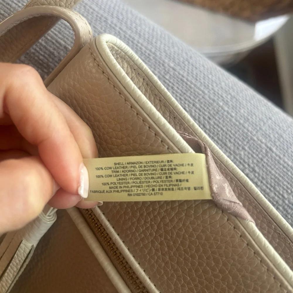 Kate Spade Cream / Blush Pink Crossbody Bag in Pebbled Leather HOST PICK